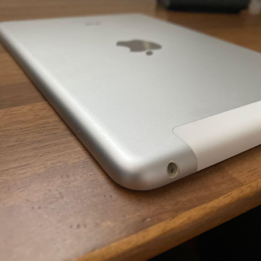 Apple iPad mini 3 64GB シルバー