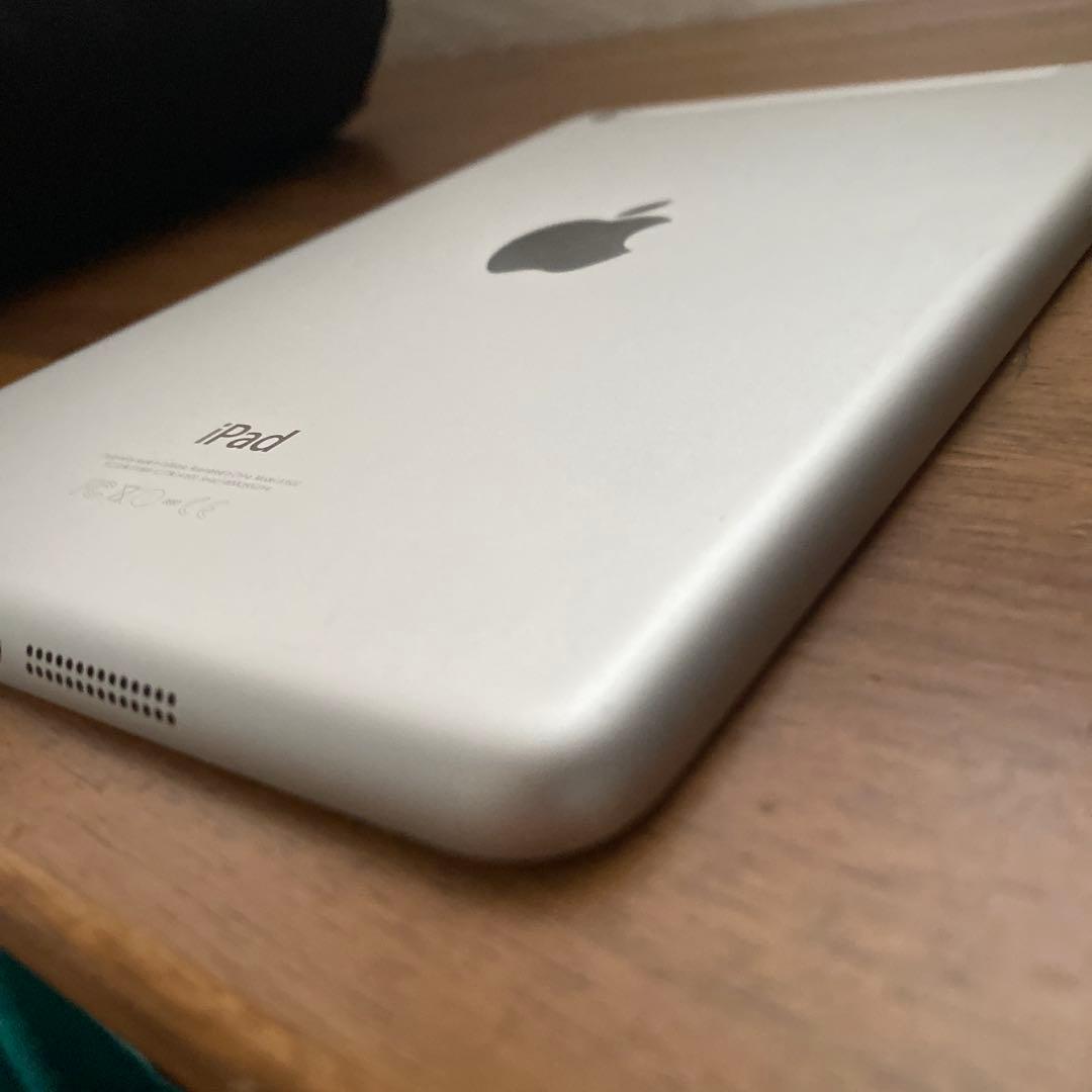 Apple iPad mini 3 64GB シルバー