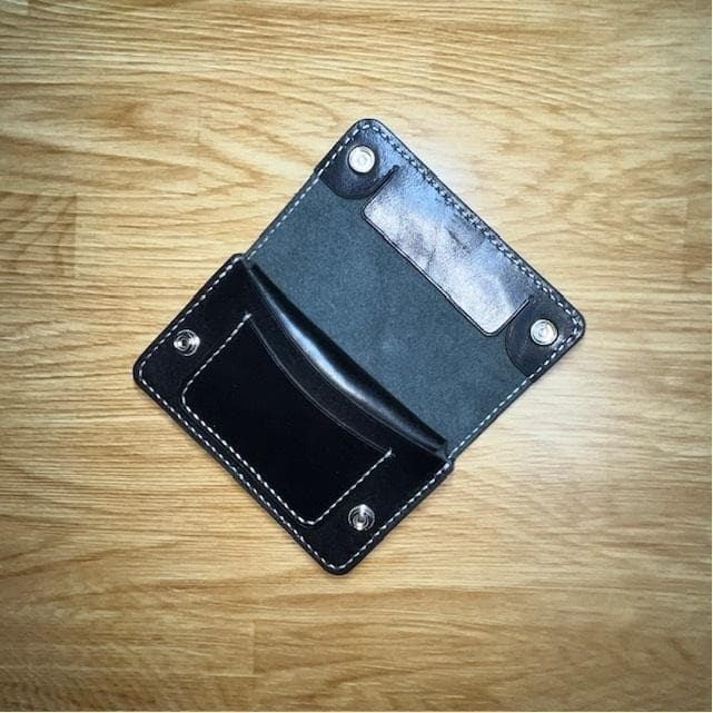 ミドルトラッカーウォレット/栃木レザー/黒色/ステッチ白色/フルハンドメイド