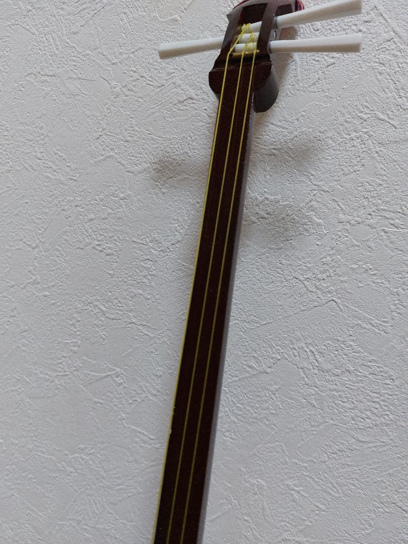 【箱付き】三味線本体 白・赤