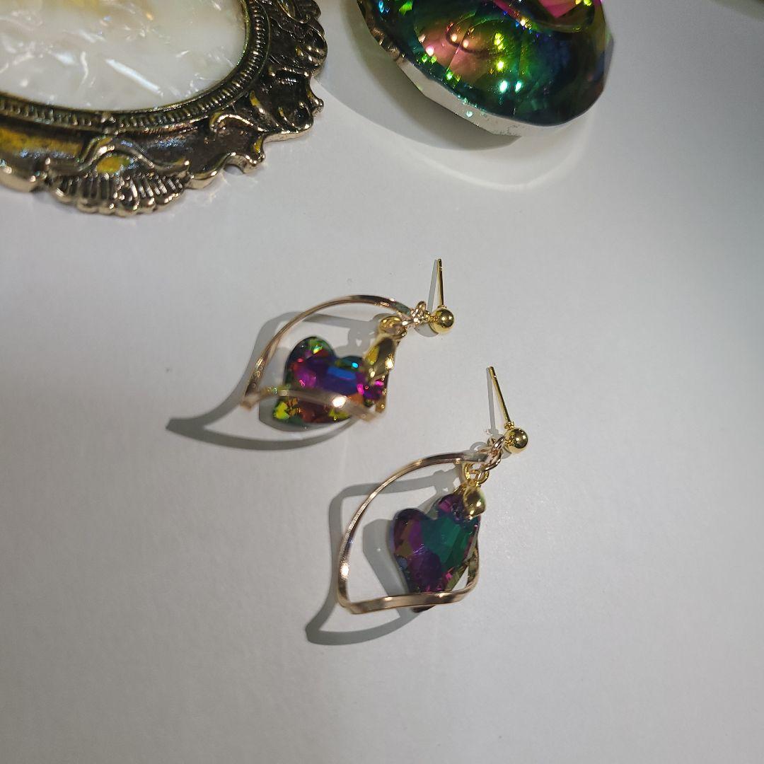 ハンドメイドピアス1686