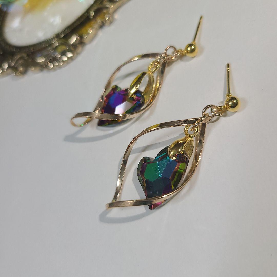 ハンドメイドピアス1686