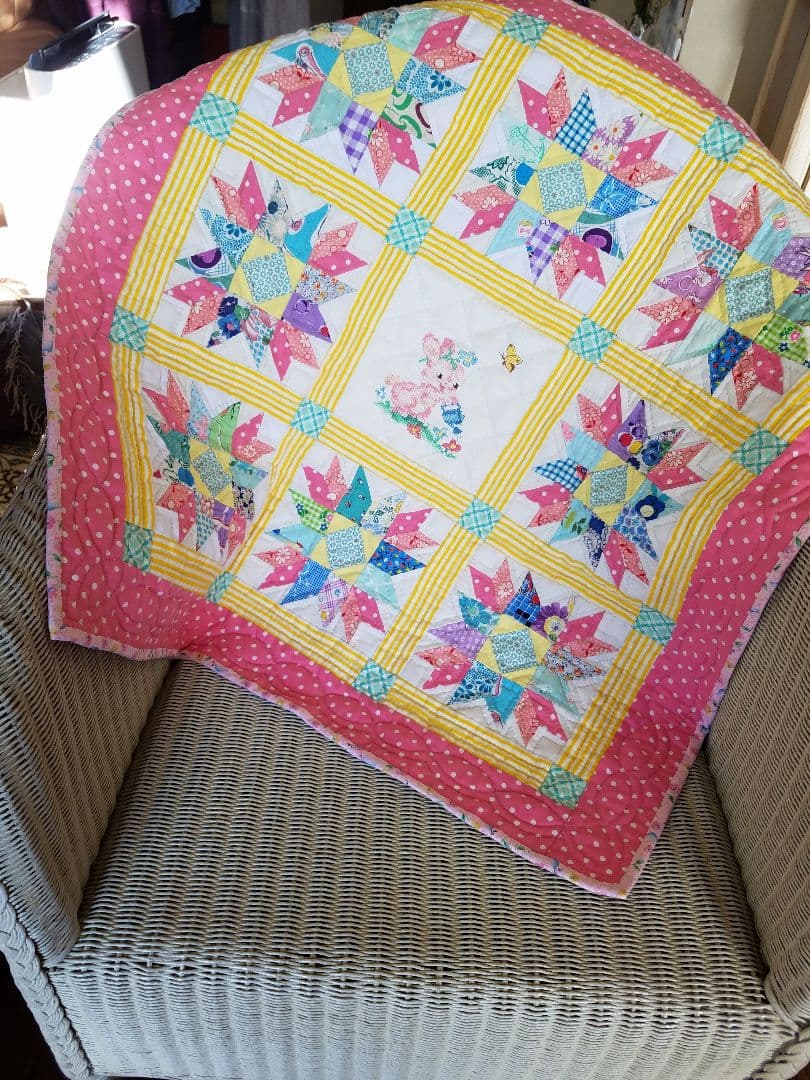 刺繍うさちゃんパッチワーク