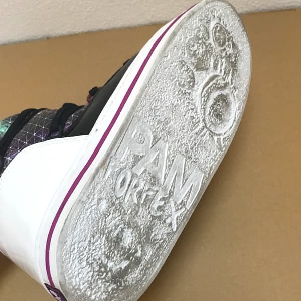 G-DRAGON着 P.A.M「スニーカー」パム BIGBANG XG