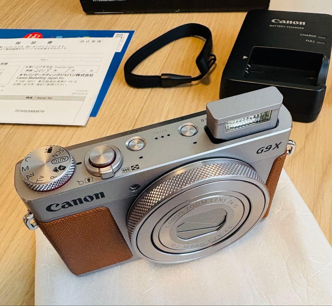 美品 canon キヤノン g9x mark ii ケースストラップ　コンデジ