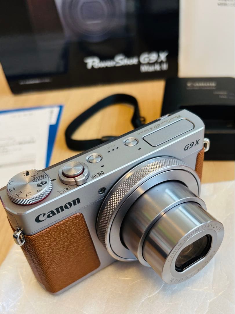 美品 canon キヤノン g9x mark ii ケースストラップ　コンデジ