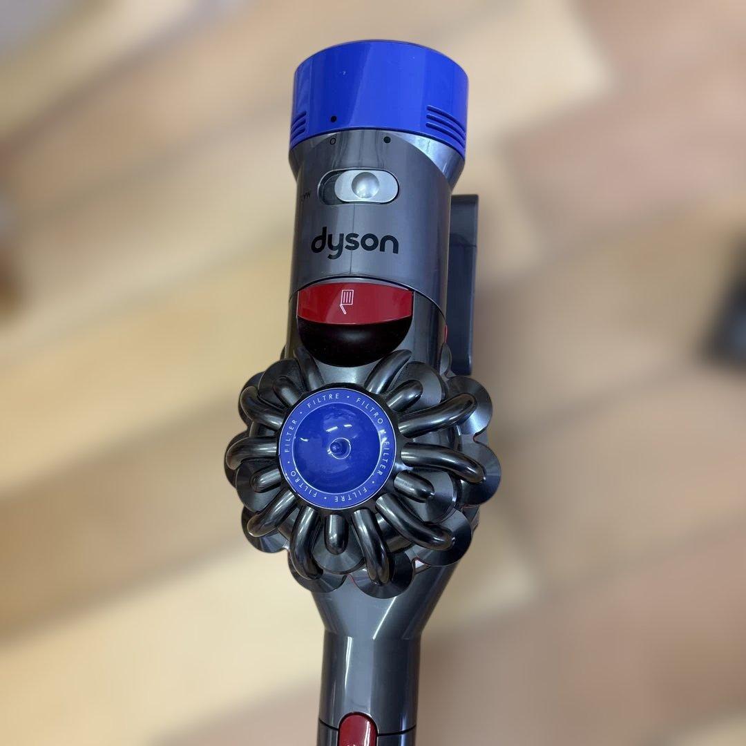 Dyson V7 コードレス掃除機 本体と付属品