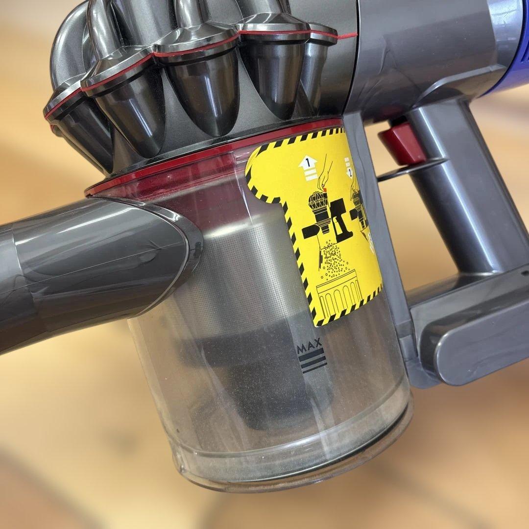 Dyson V7 コードレス掃除機 本体と付属品