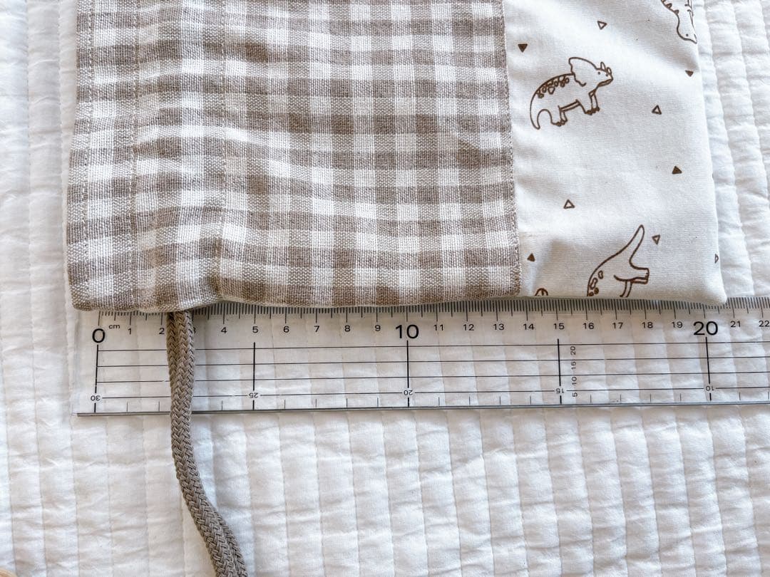 ハンドメイド✳︎恐竜柄✖️チェック　巾着　コップ袋などに♩