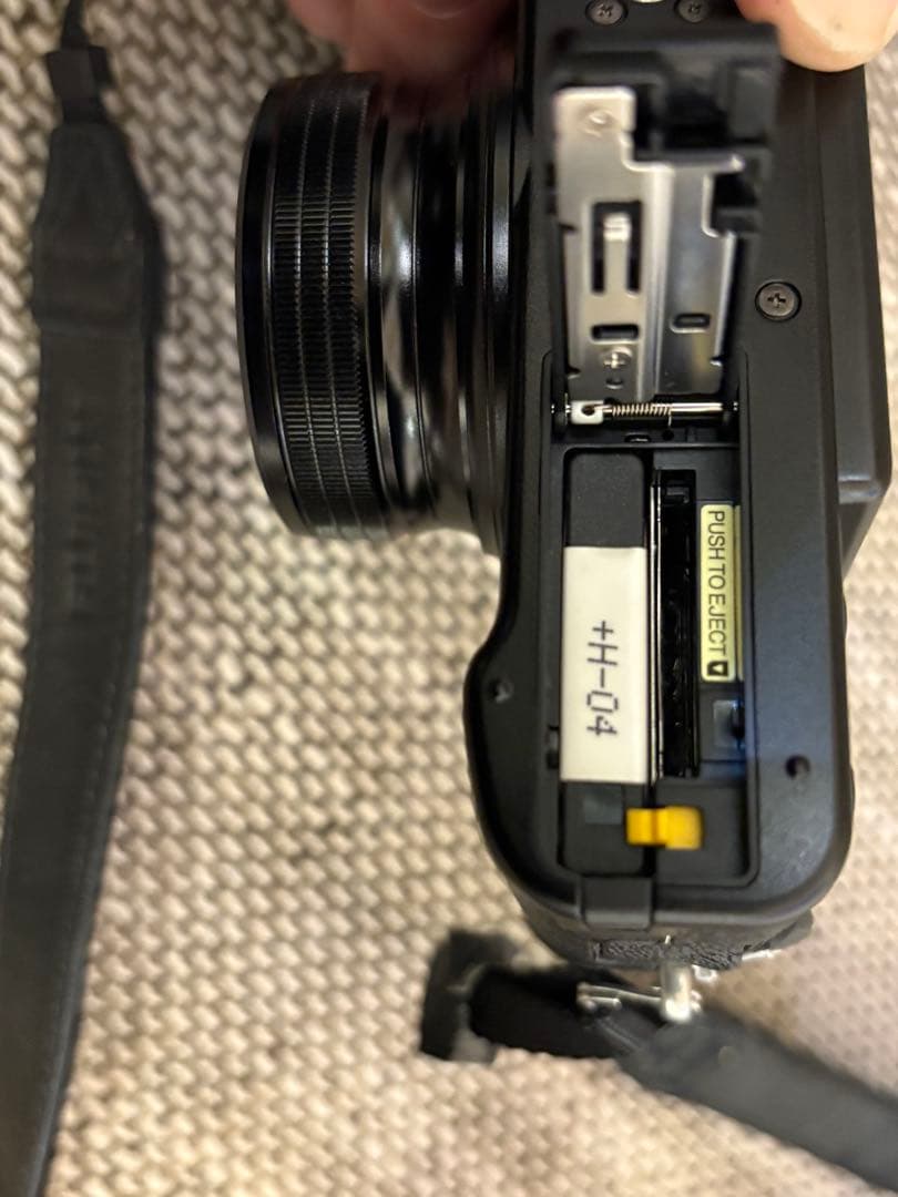 【美品】FUJIFILM X10後期23番台 革ケース＆電池3個付