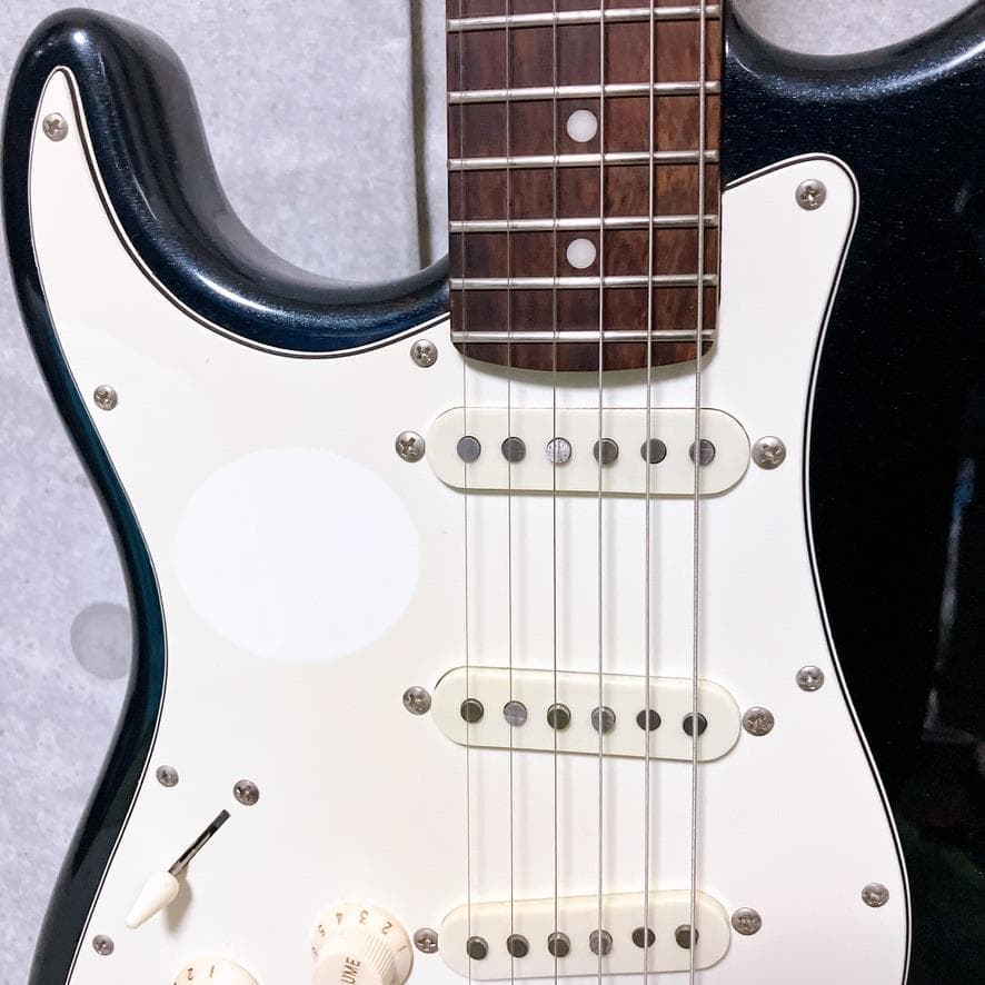 Squier スタンダード ストラトキャスター エレキギター レフティ 美品