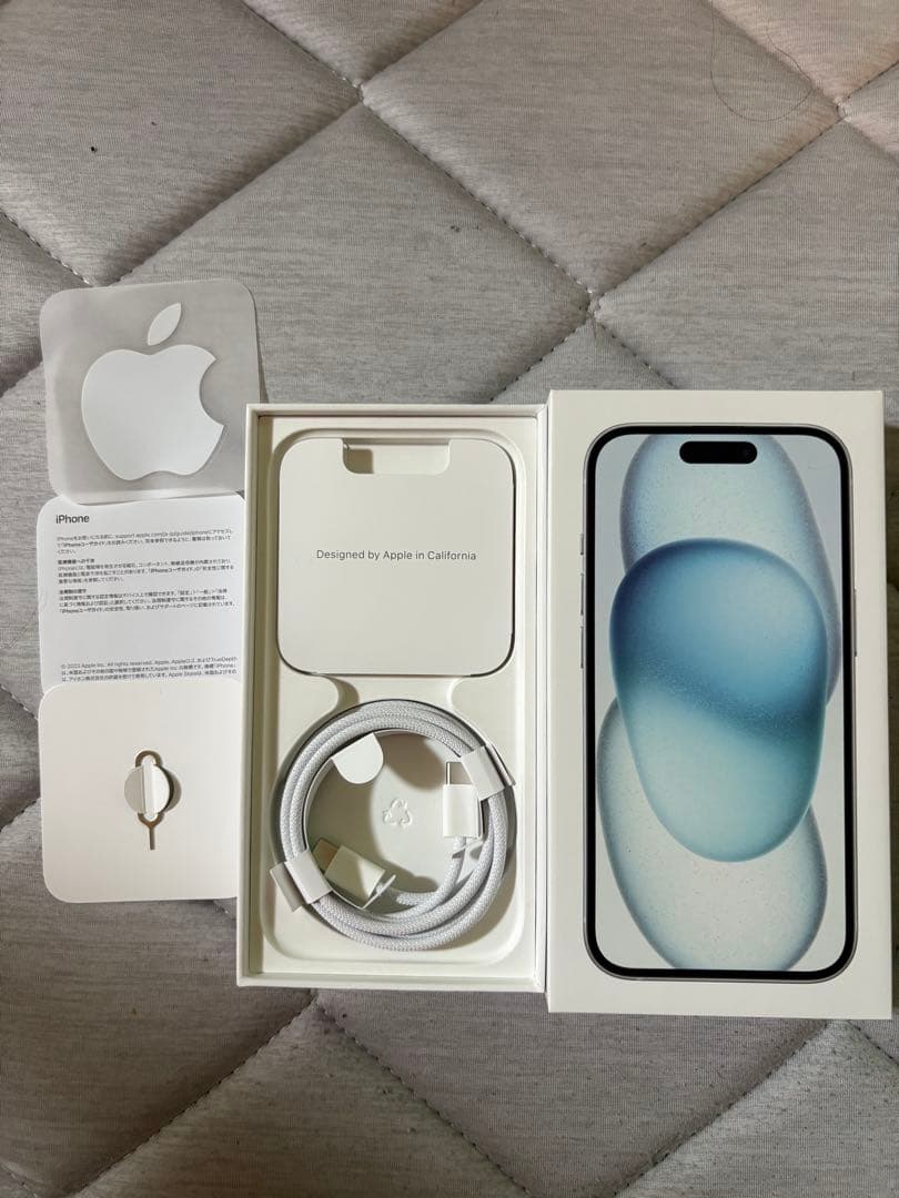 iPhone 15 ブルー 128GB