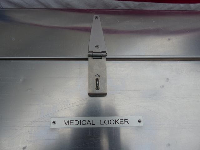 米軍　メディカルロッカー アルミ製 保管庫 収納ボックス　145