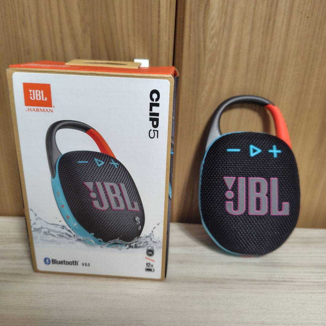 JBL CLIP 5 Bluetoothスピーカー 人気のファンキーブラック