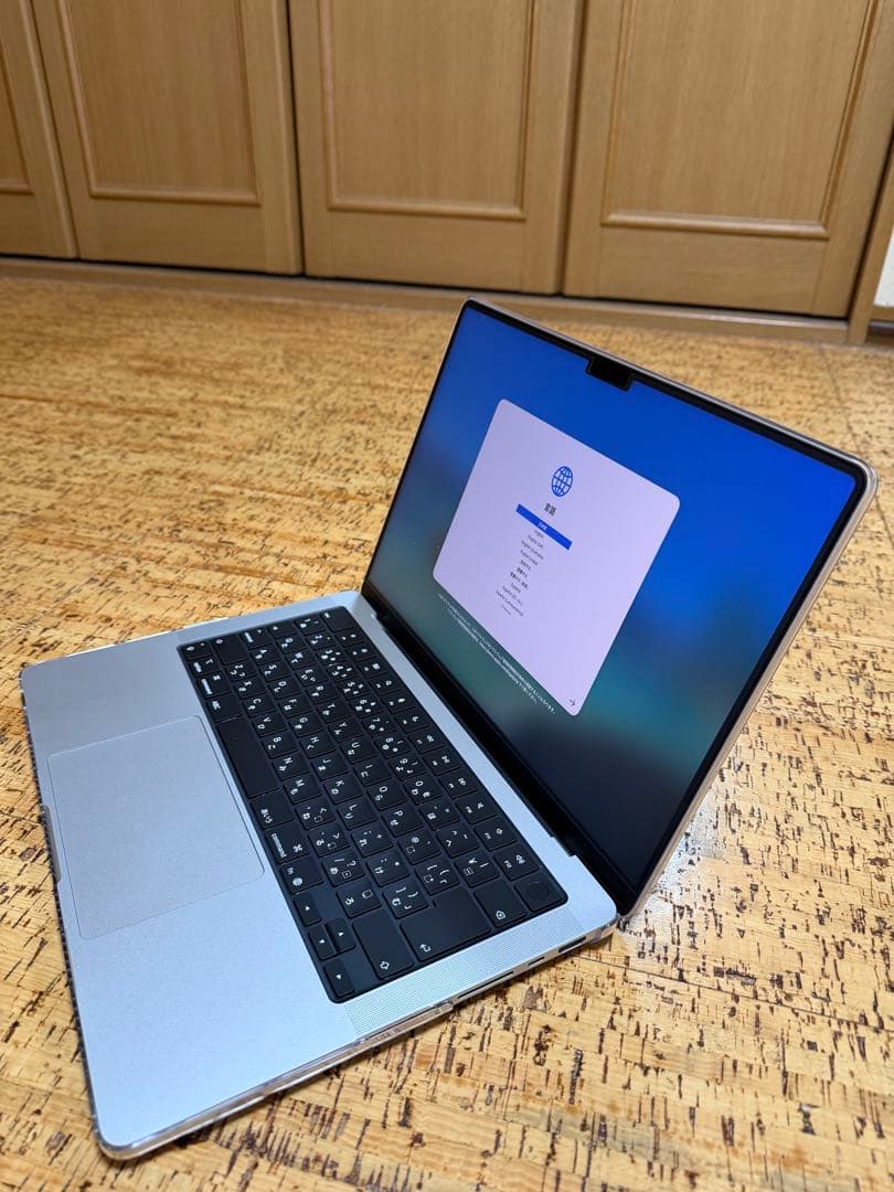 2025 MacBook Pro 10 コアCPU 10 コアGPU M5チップ