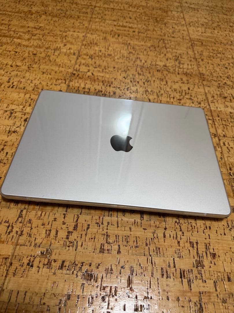 2025 MacBook Pro 10 コアCPU 10 コアGPU M5チップ