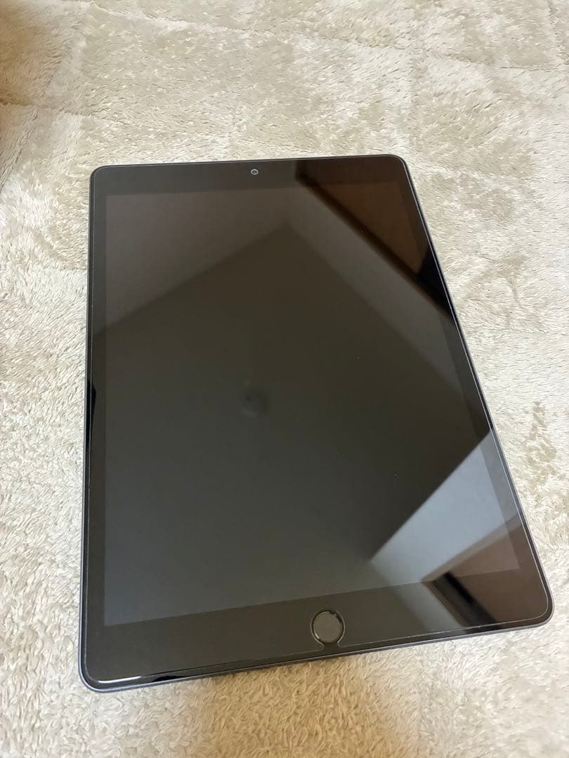 Apple iPad 第8世代　32GB スペースグレー