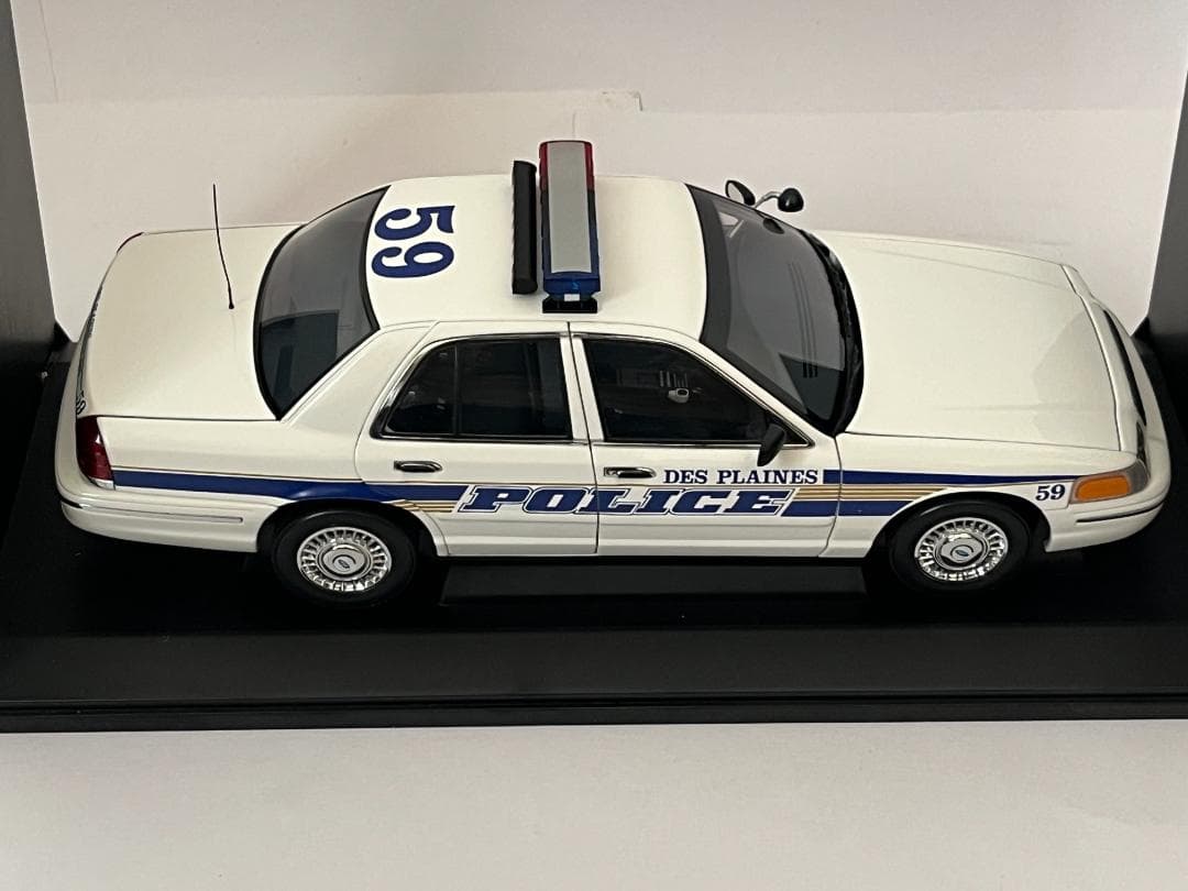 オートアート 1/18 72701 フォード クラウンビクトリア LAPD 箱付