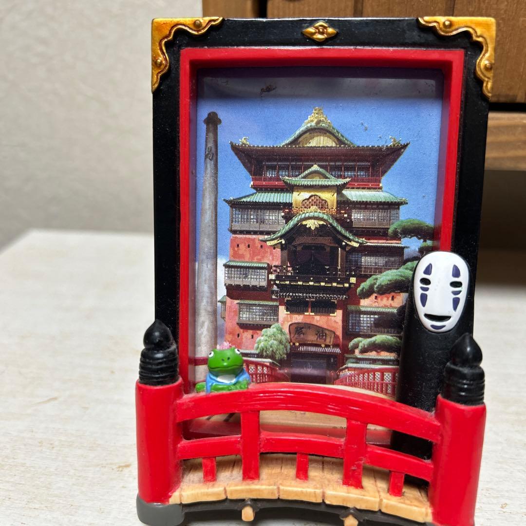 ジブリ千と千尋の神隠しフォトフレーム