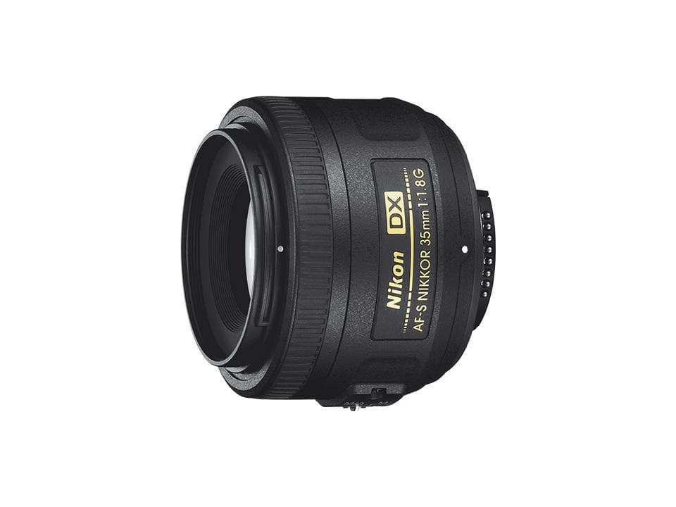 【美品】【値引】NIKON D5600 単焦点レンズ付き