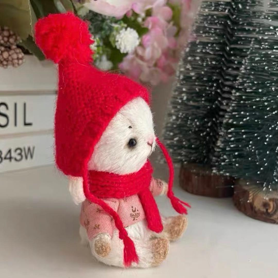 ボンボン帽子の垂れ耳うさぎ アーティストベア 海外作家 ハンドメイド ぬいぐるみ