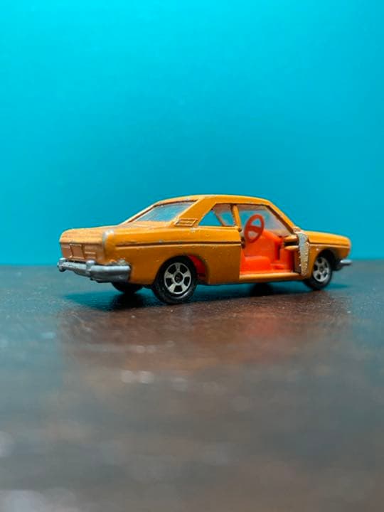 トミカ　日産ニューブルーバードSSS No.1