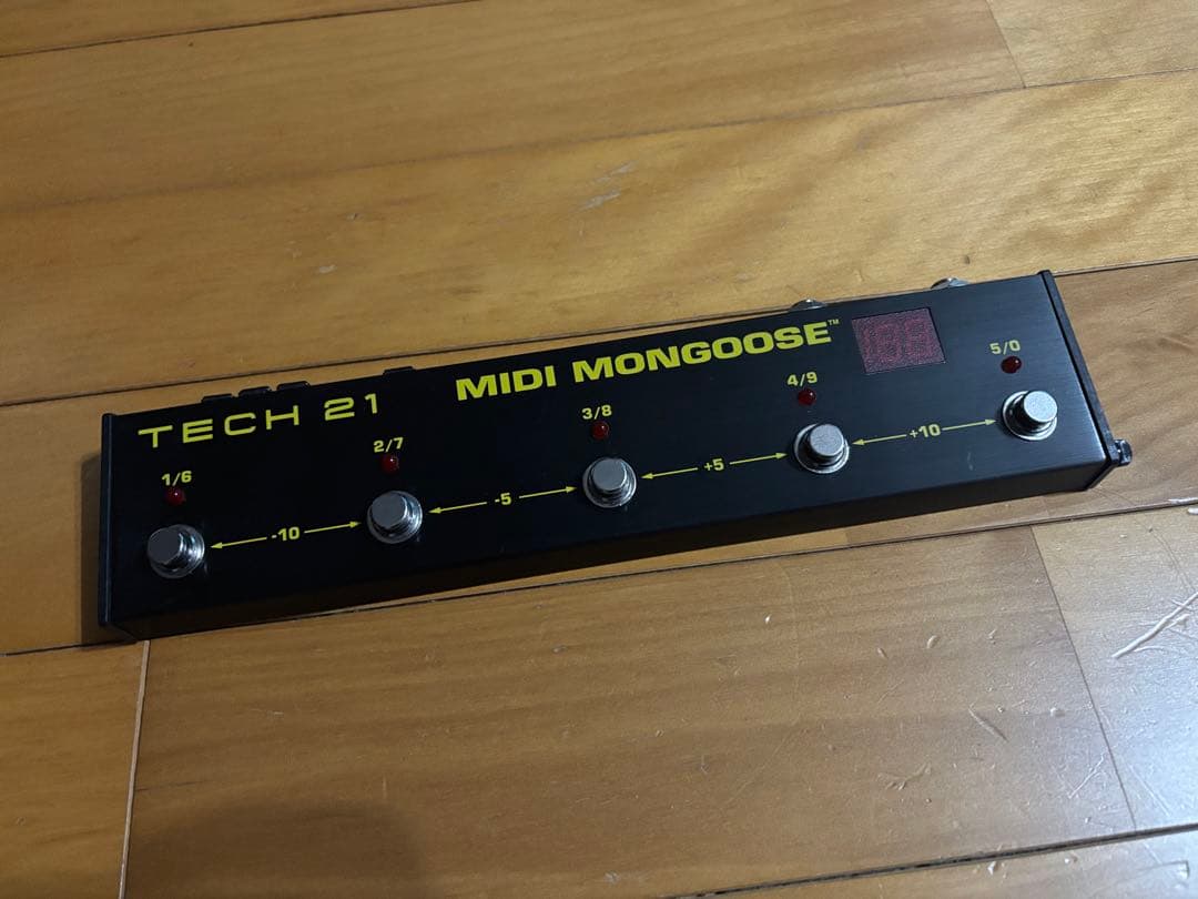 TECH 21 MIDI Mon フットコントローラー