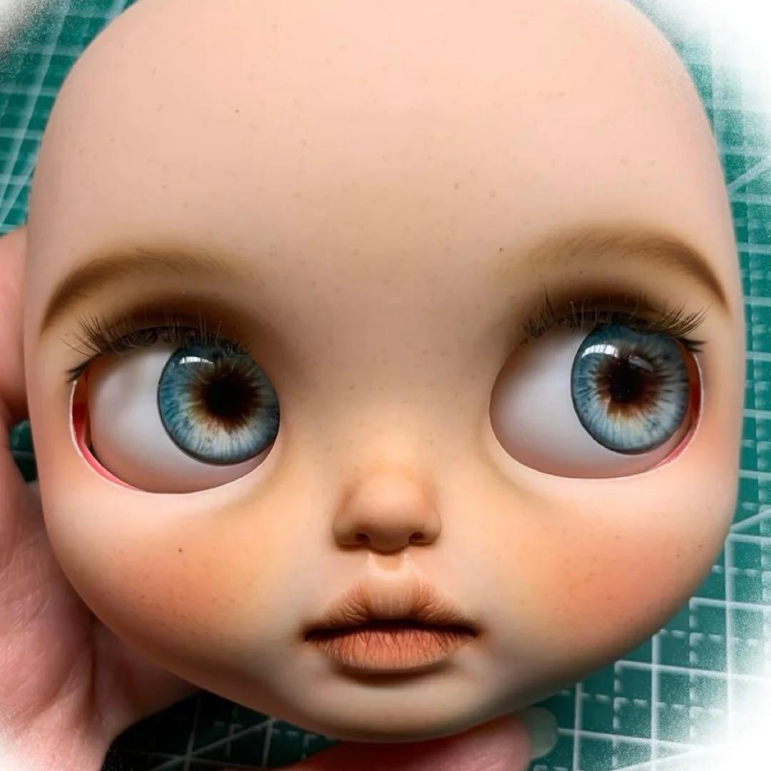 カスタムブライス 人形 海外作家様 欧米風メイク ナチュラル 美人