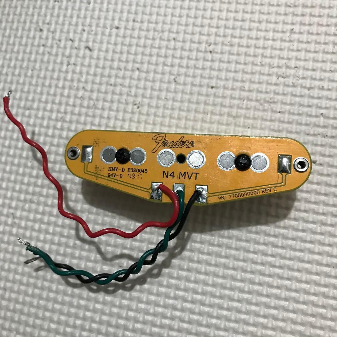 フェンダー GEN4 ノイズレス ピックアップ