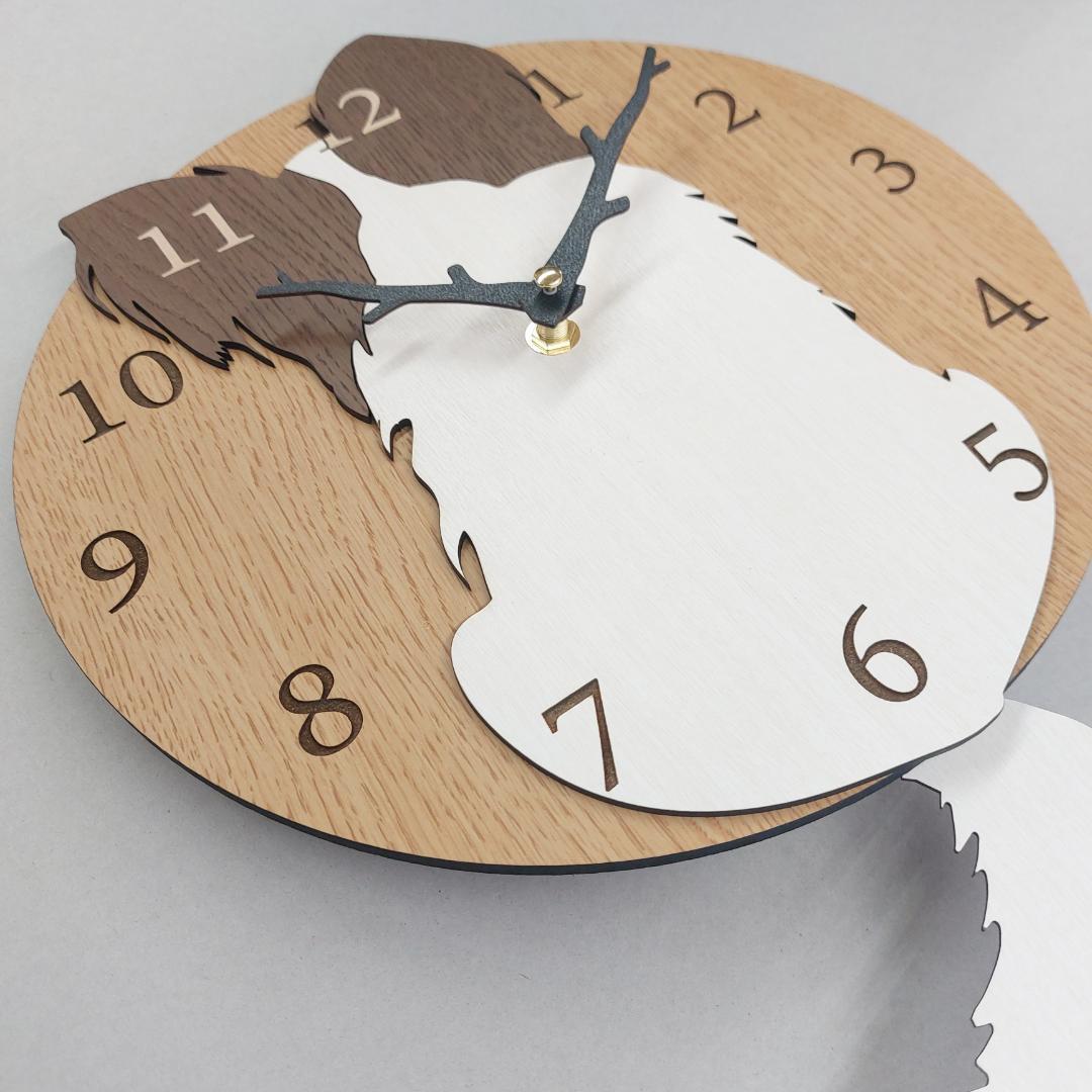 【期間限定値下げ】名入れ　しっぽ 振り子・はみ出し掛時計 耳茶色