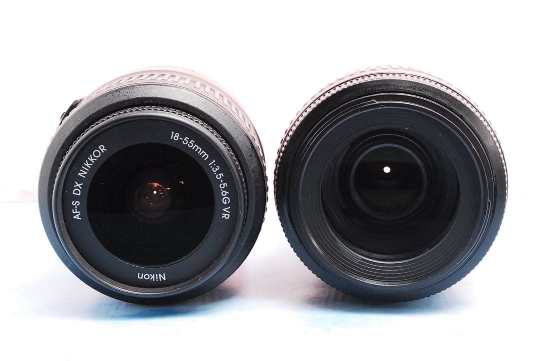 Nikon D60✨小型＆軽量✨一眼レフカメラ✨手ぶれ補正Wレンズ✨簡単撮影