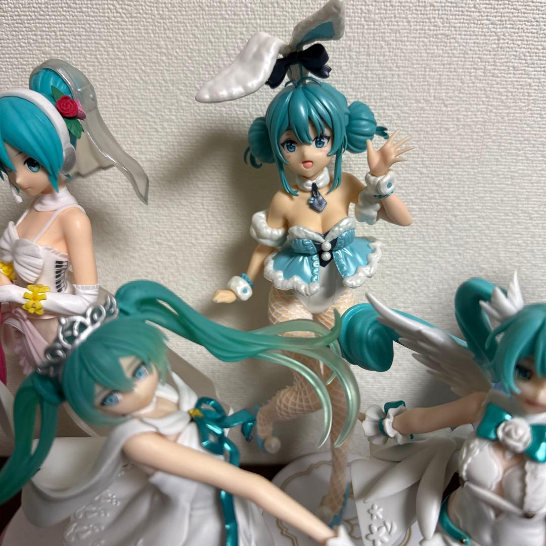 初音ミク　フィギュア　16体　まとめ売り