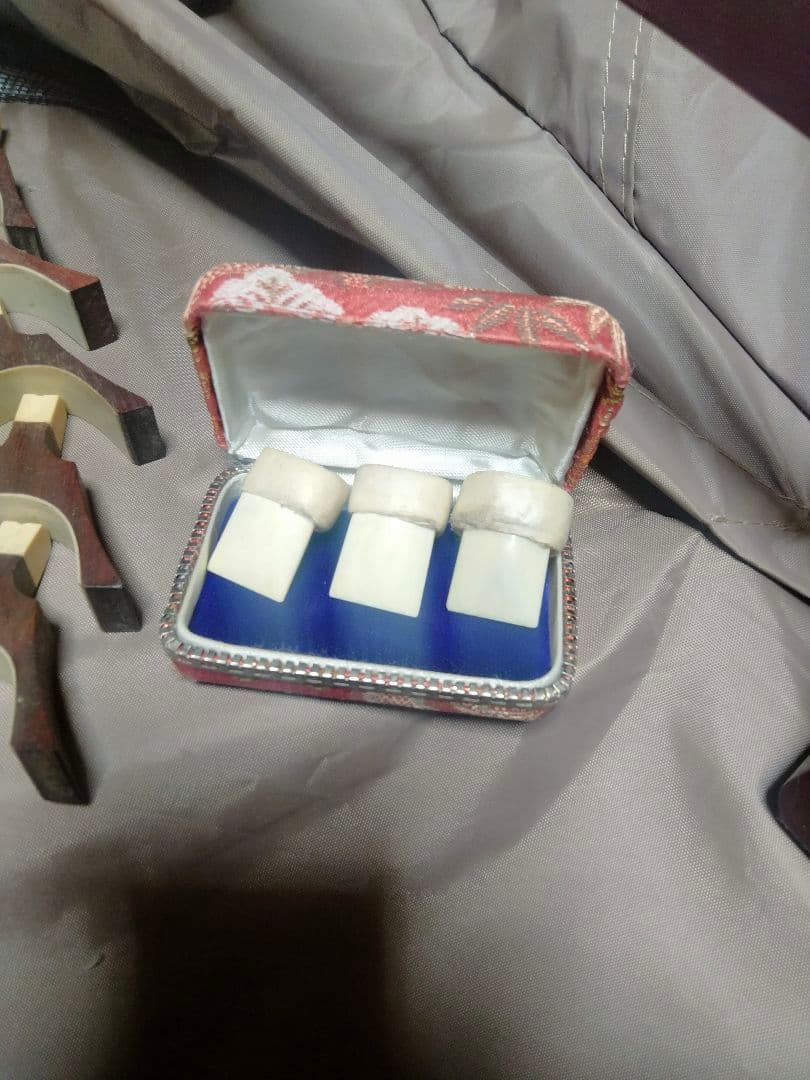 箏 琴 13弦 弦楽器 伝統楽器 お琴 レトロ 詳細不明 琴台 琴枕 琴爪