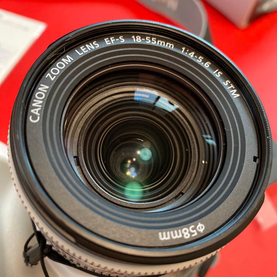 保証書有り　Canon EOS Kiss X9 ホワイト レンズ付き