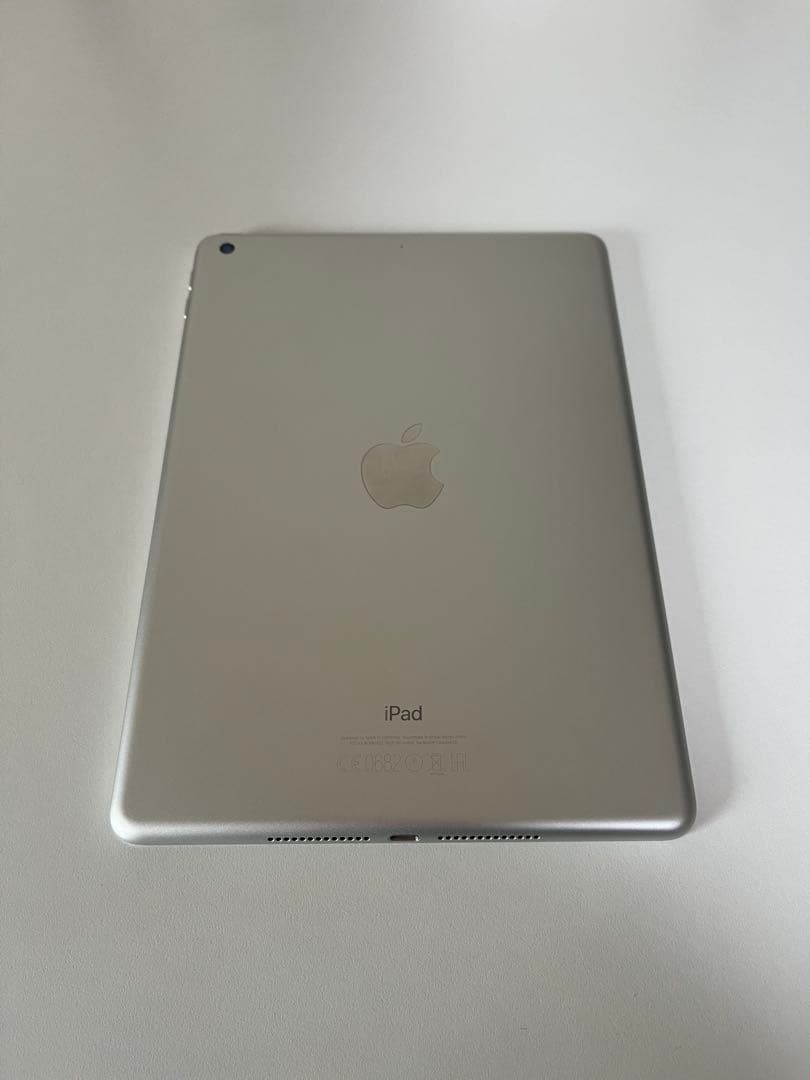 iPad 第5世代 32GB Wi-Fi 型番A1822