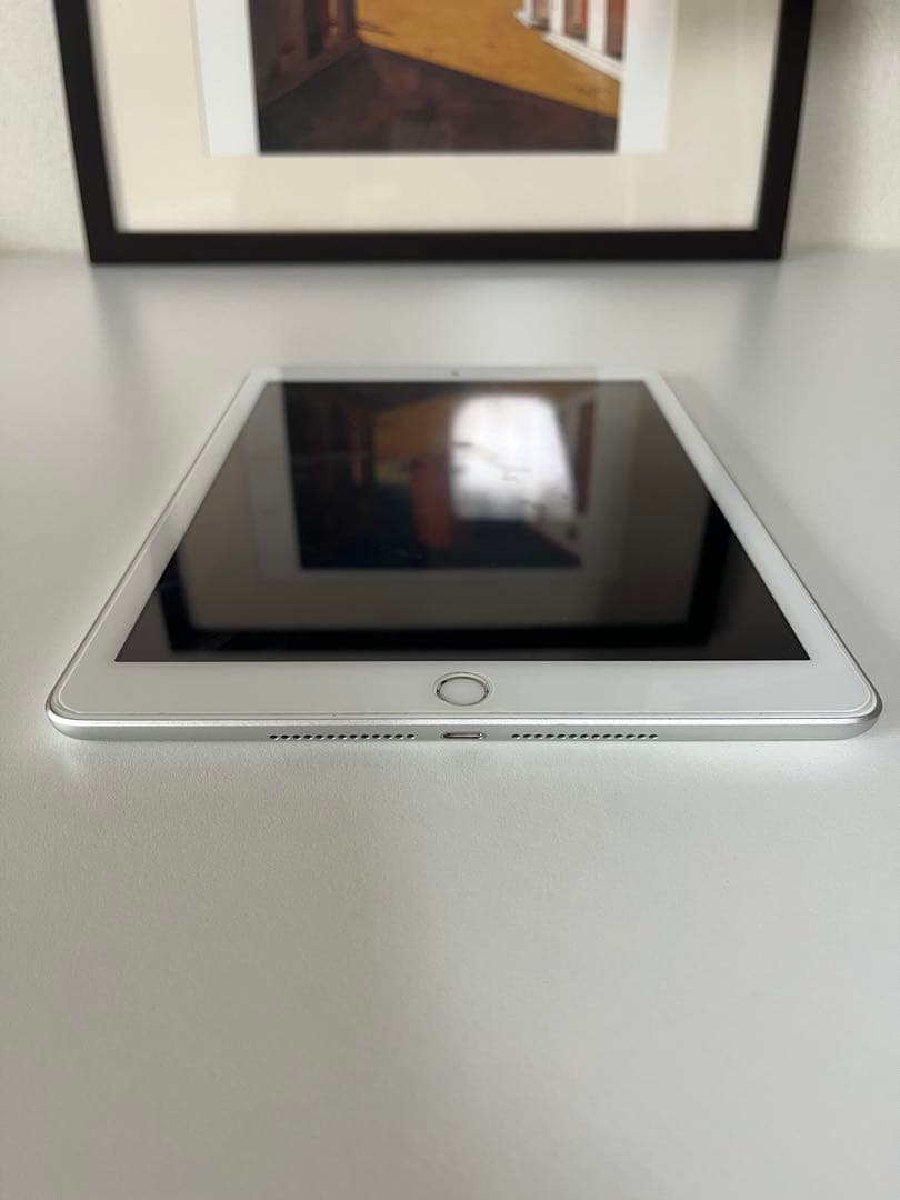 iPad 第5世代 32GB Wi-Fi 型番A1822