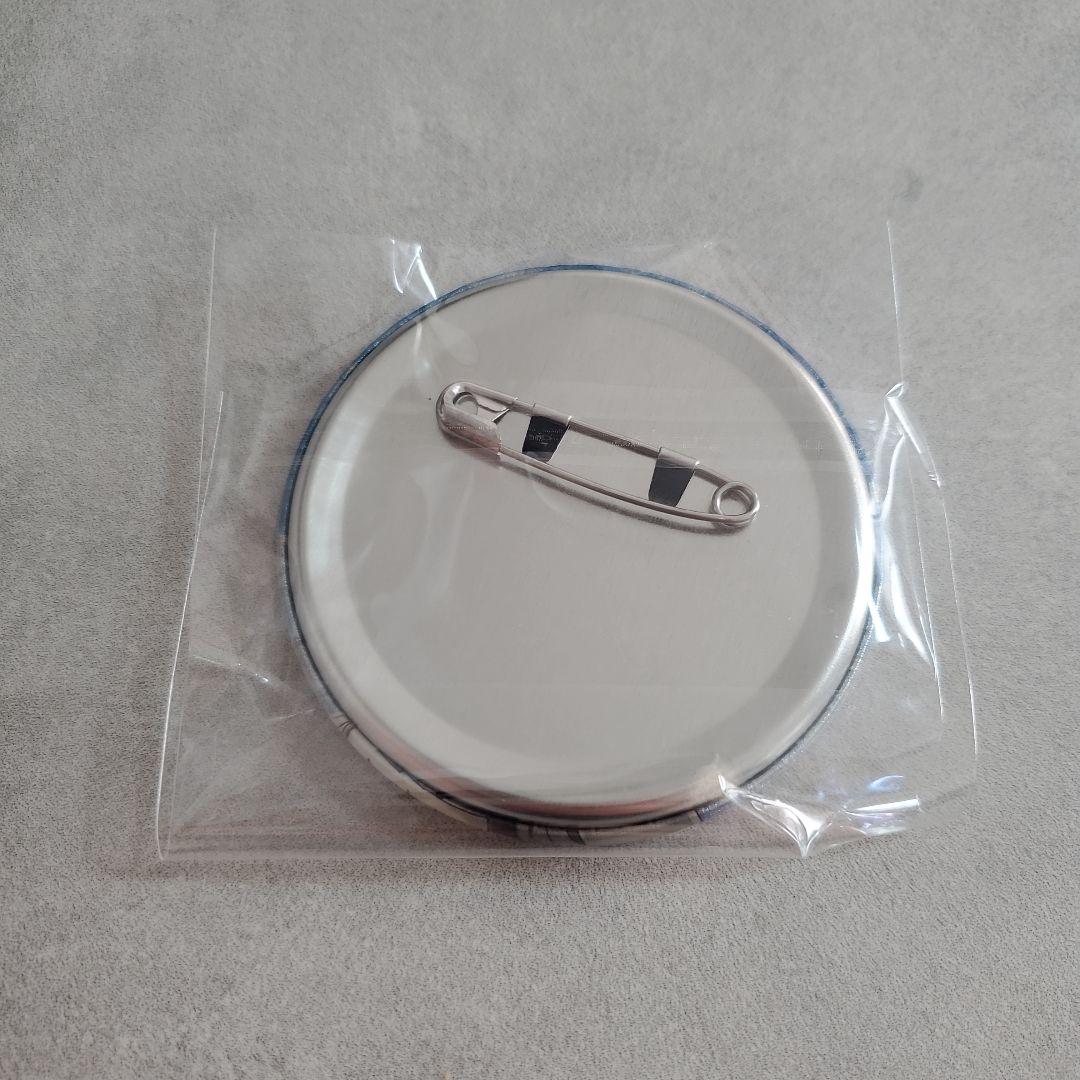 進撃の巨人　魔法使い　缶バッジ　ラメキラカンバッジ　エレン　海　16個