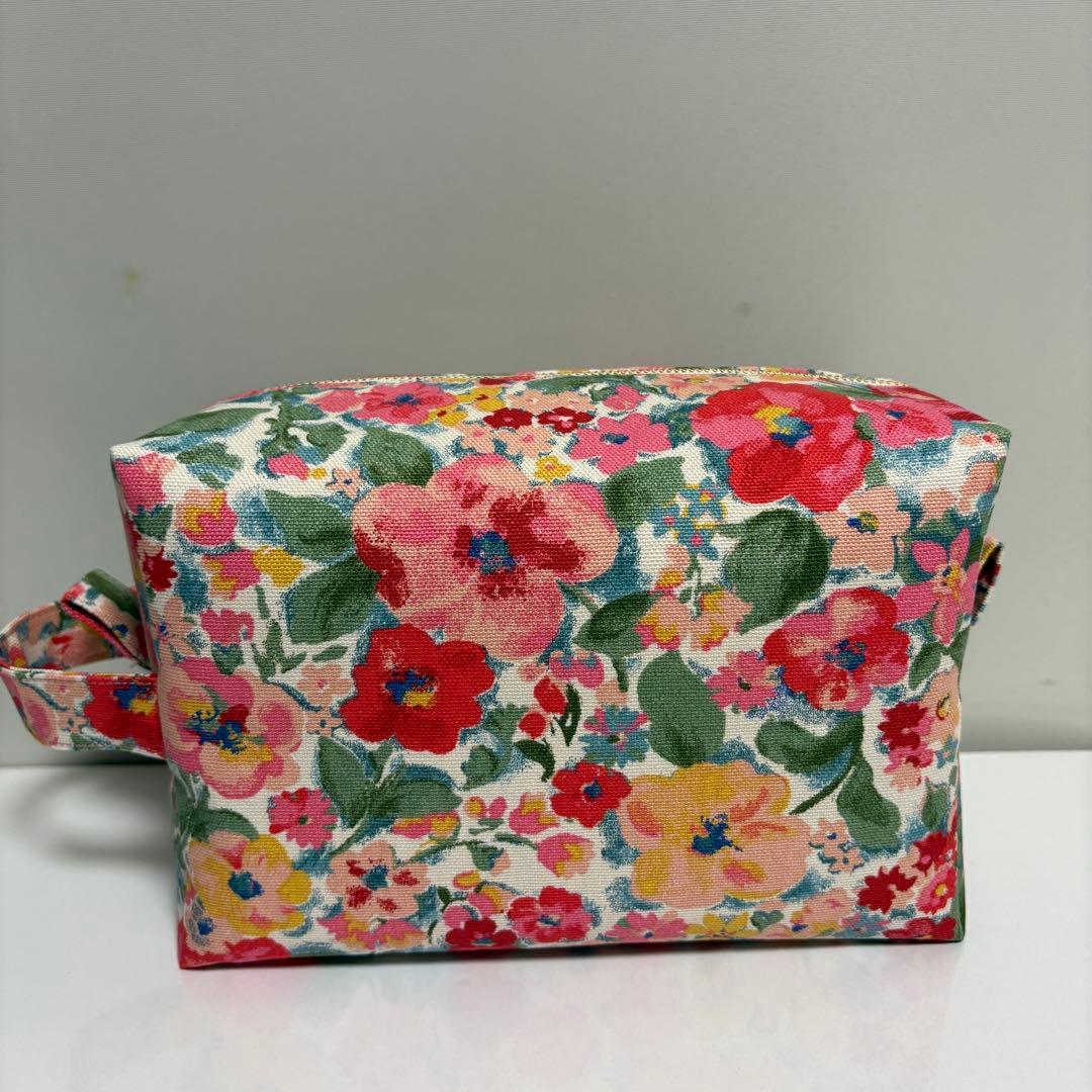 専用です0912ハンドメイド　ボックスポーチ