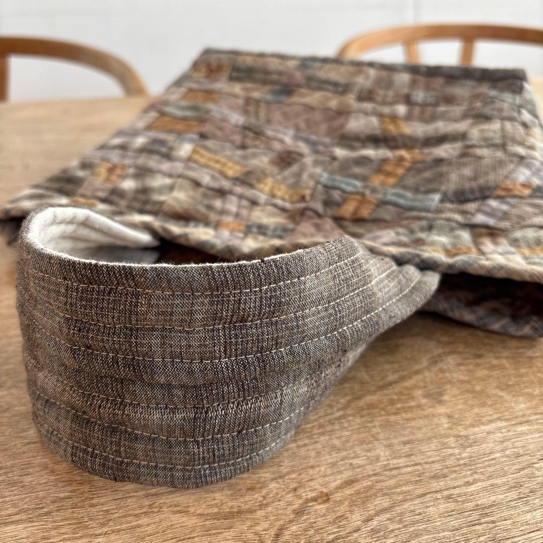 パッチワークキルト　トープカラーとハウスのトートバック　ハンドメイド