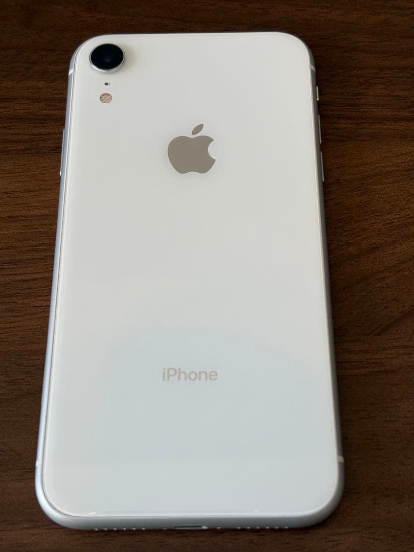 【美品】iPhone XR ホワイト 64GB 本体(SIMフリー初期化済み)
