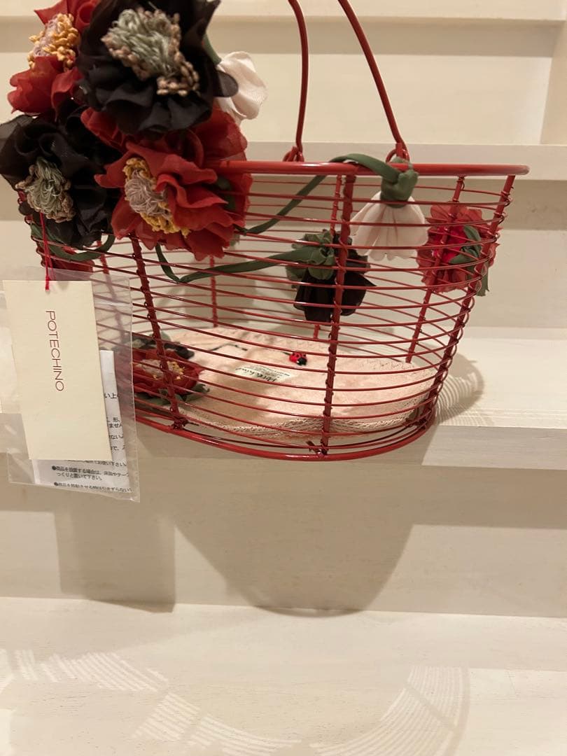 POTECCHINO ポテチーノ赤い花飾り付きかごバッグ