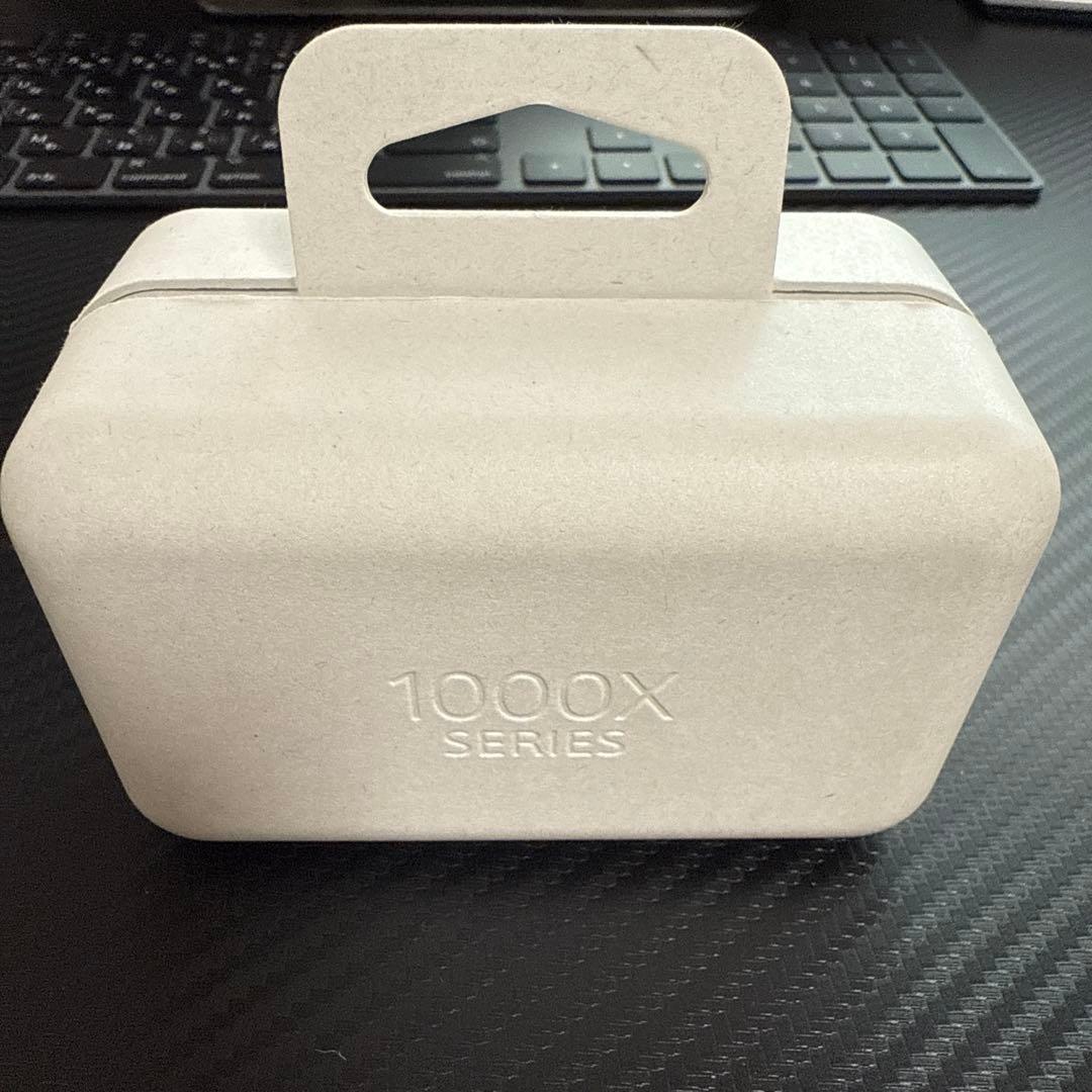 ソニー　WF-1000XM5 保護ケース付き