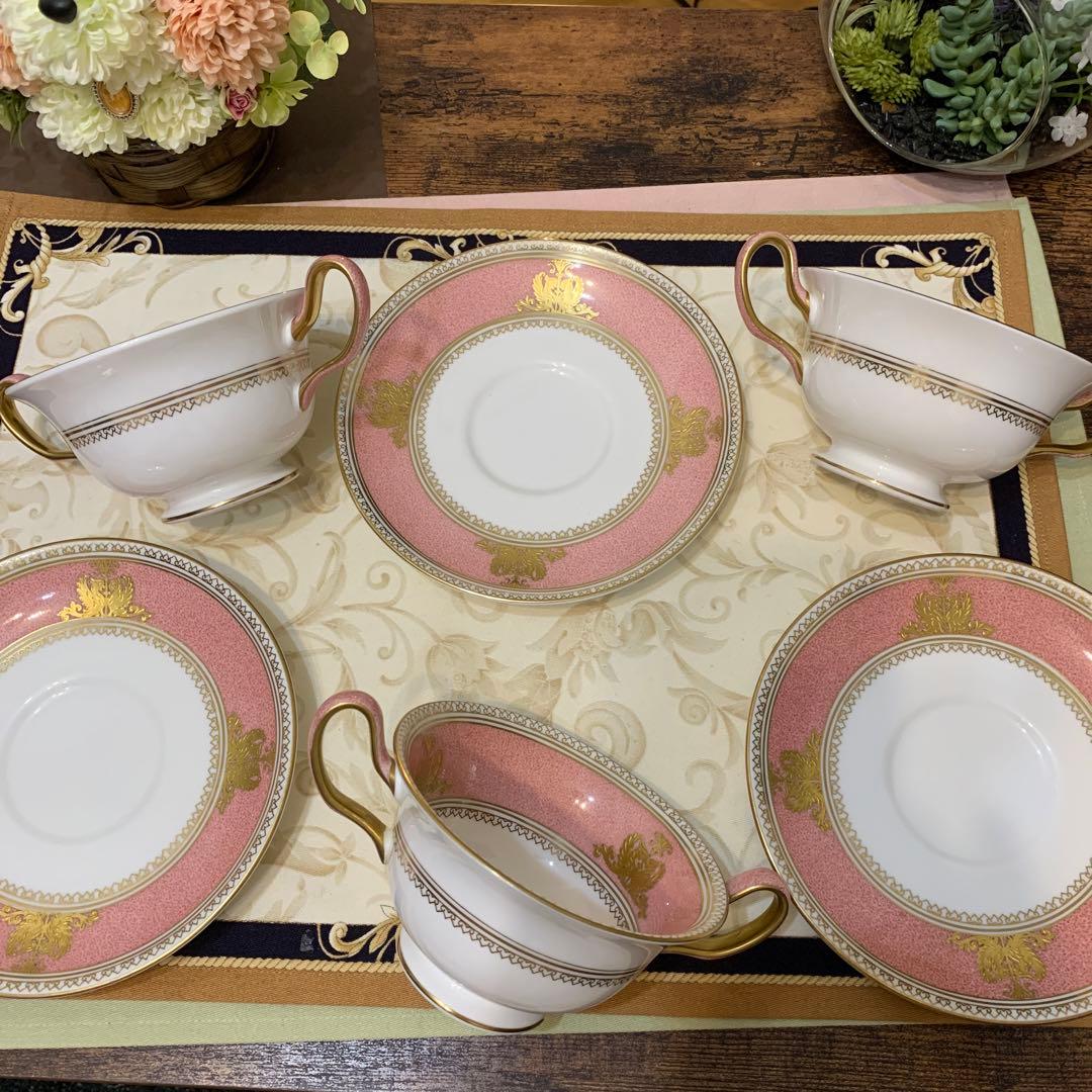 ウェッジウッド コロンビア　パウダー　ピンク　スープカップ＆ソーサー　3客