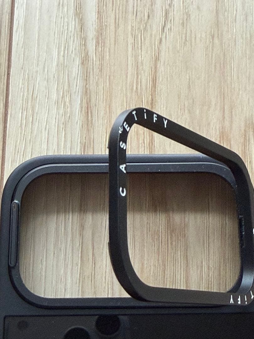 iphone17 pro max用 CASETiFY ブラック ハードケース