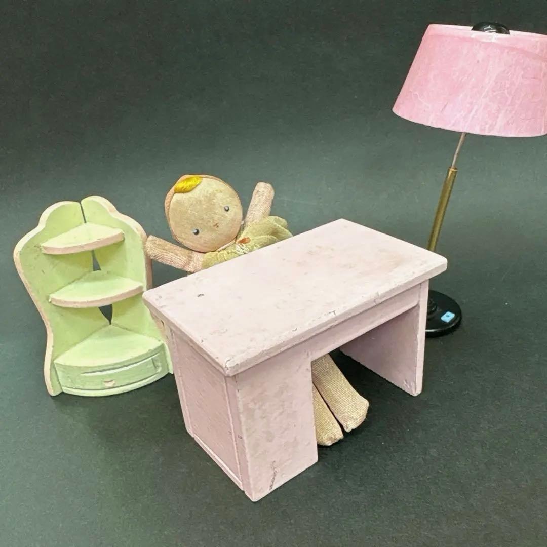 昭和レトロ　へろへろ人形と木の家具セット