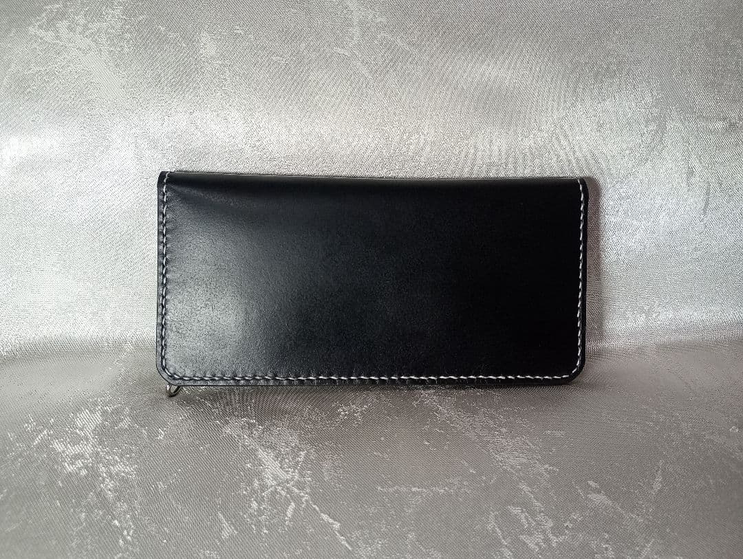 黒色　トラッカーウォレット　牛革　たつのレザー　植物タンニン鞣し　三層二つ折り
