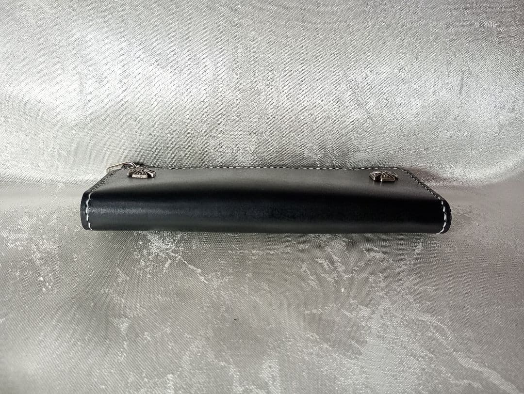 黒色　トラッカーウォレット　牛革　たつのレザー　植物タンニン鞣し　三層二つ折り