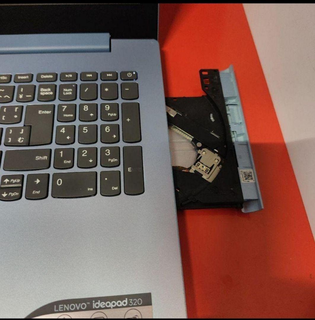 Lenovo ノートパソコン Windows11爆速SSD搭載 極美品