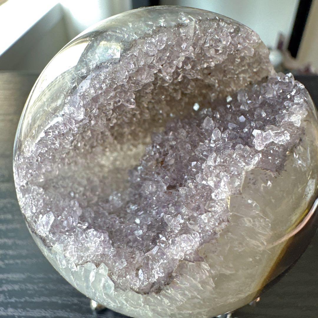 天然石アメジストの笑い口　置物　スフィアNO.051209