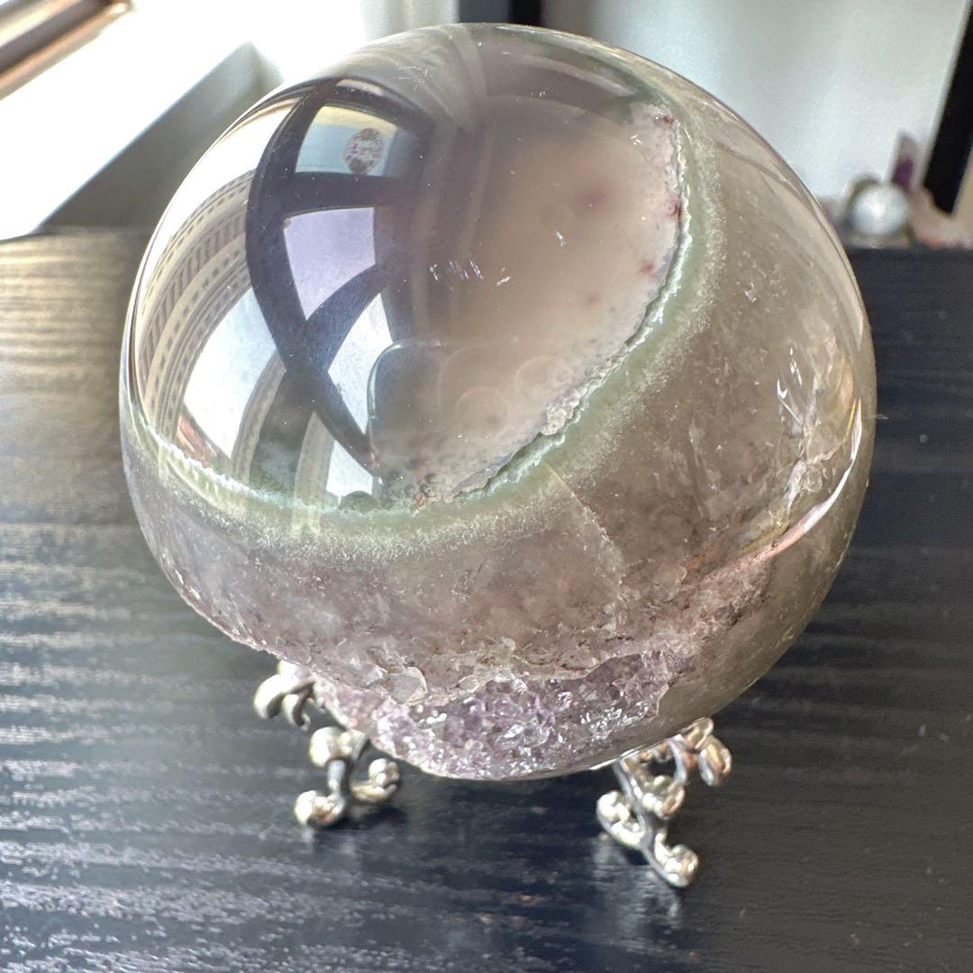 天然石アメジストの笑い口　置物　スフィアNO.051209